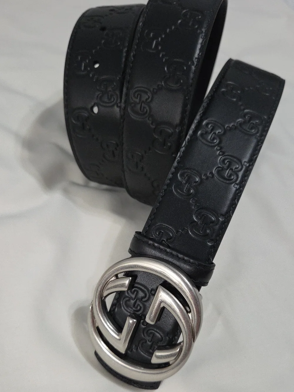 Gucci Reversible Black Leather Belt Brushed Silver GG Buckle 32/34